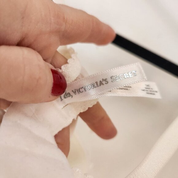 Victoria's Secret Bridal Lingerie Sexy Little Bride Bow White Teddy Women's 34C - Picture 7 of 9